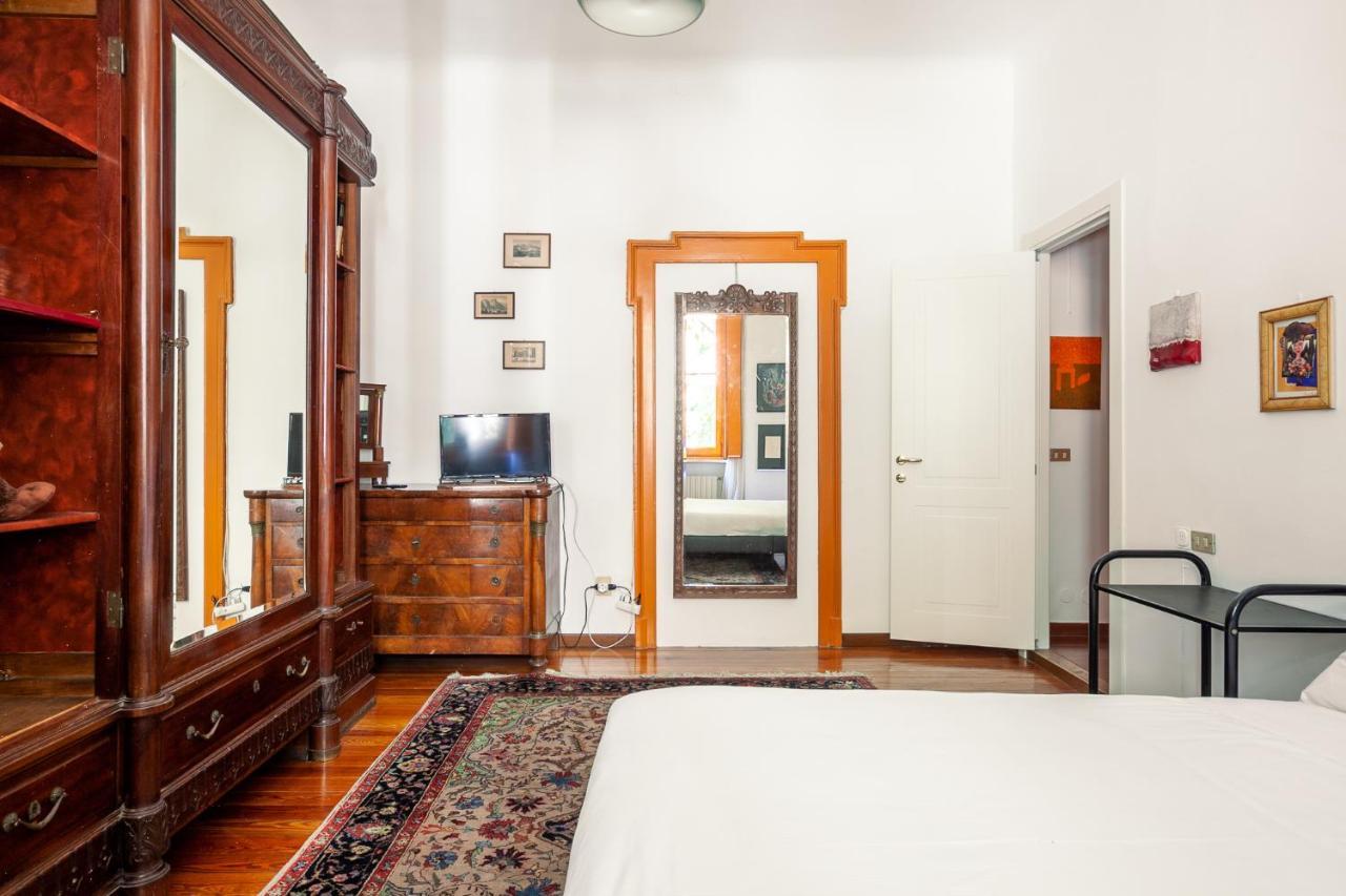 Bronzetti - Di Charme Centro Apartamento Milán